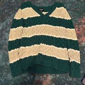 CABLE KNIT GREEN STRIPED SWEATER SIZE MEDIUM